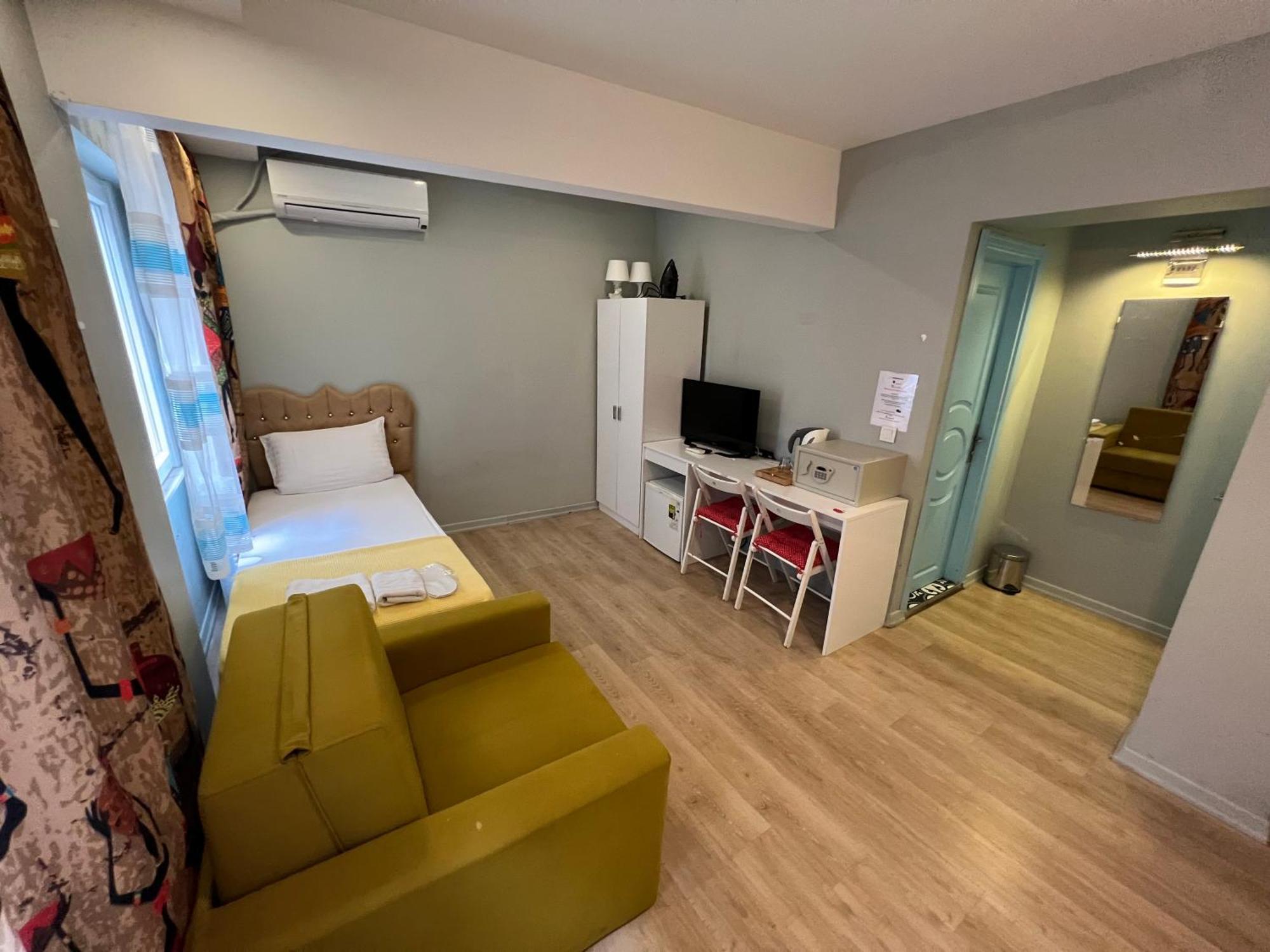 Rodin Hostel อิสตันบูล ภายนอก รูปภาพ