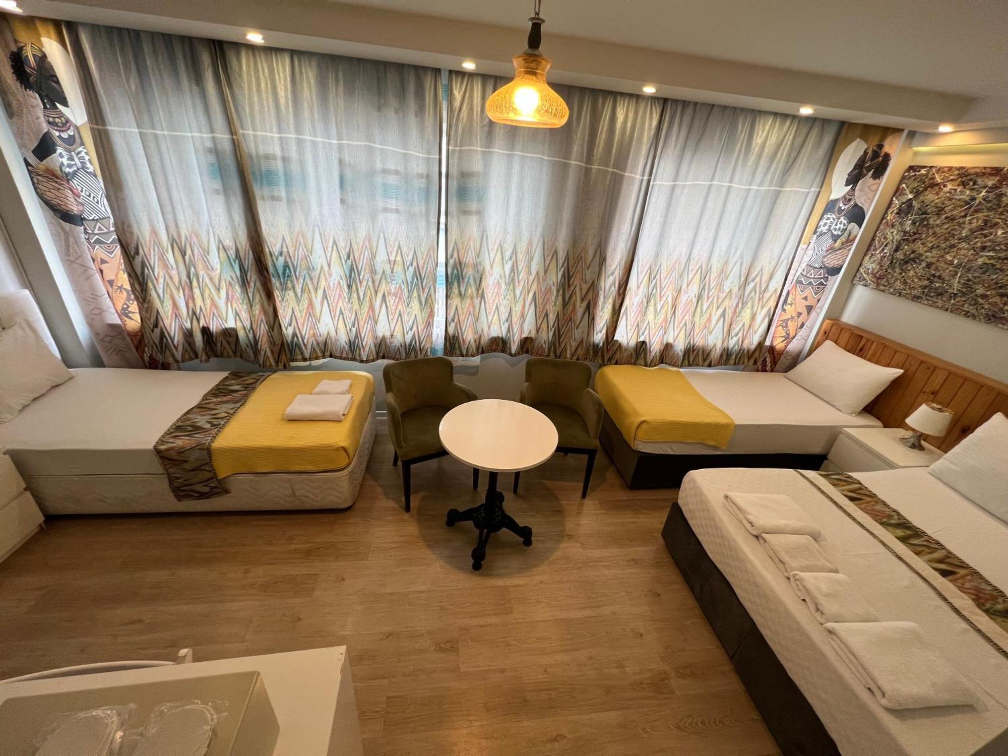 Rodin Hostel อิสตันบูล ภายนอก รูปภาพ