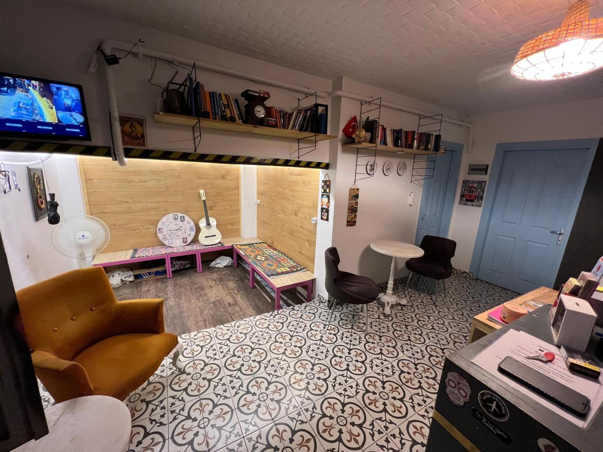 Rodin Hostel อิสตันบูล ภายนอก รูปภาพ