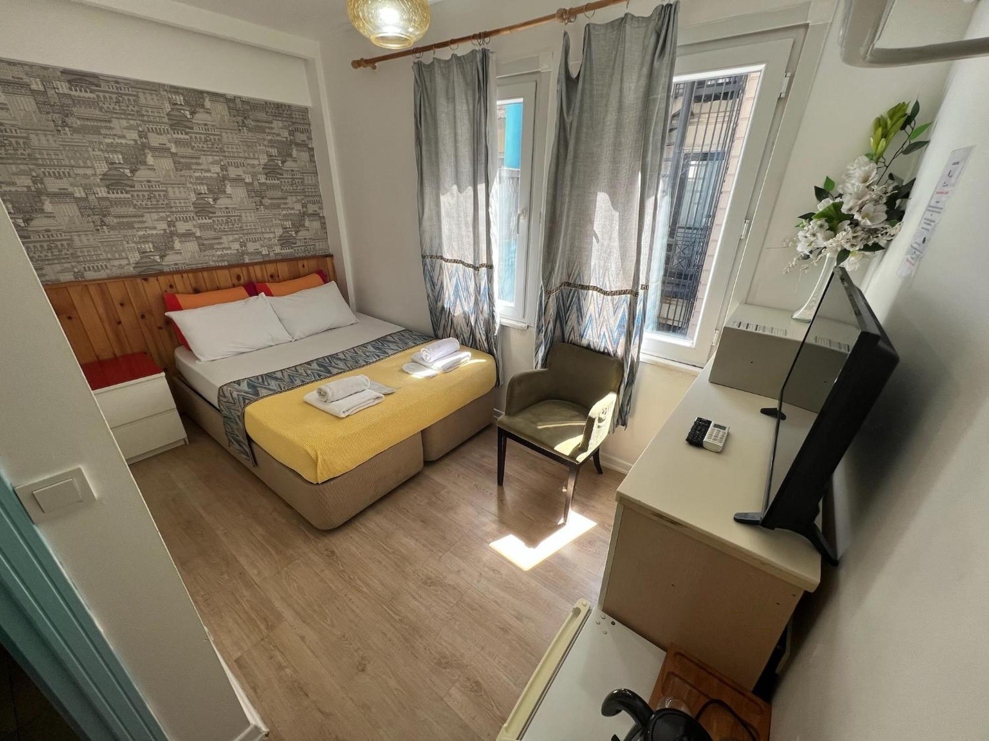 Rodin Hostel อิสตันบูล ภายนอก รูปภาพ